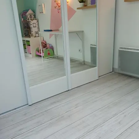 Сasa de vacaciones Le Cocon D'anna I Maison 124m2 Avec Piscine I Proche Bordeaux I Jusqu'a 8 Voyageurs